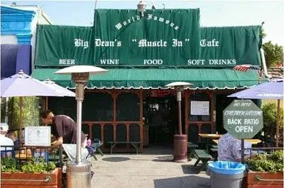 Big Dean's Ocean Front Cafe