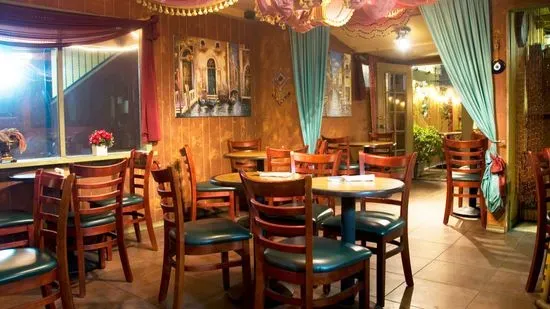 Gypsy's Mediterranean Grill