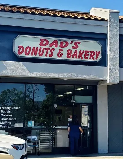 Dad's Donuts & Bakery