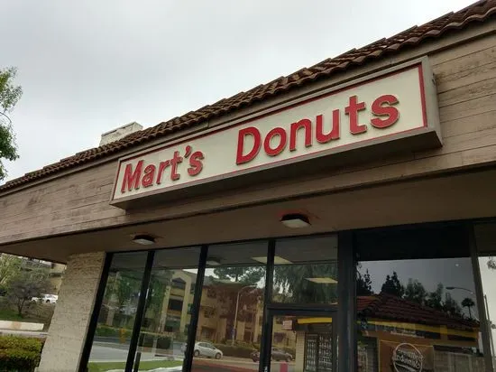 Mart's Donuts