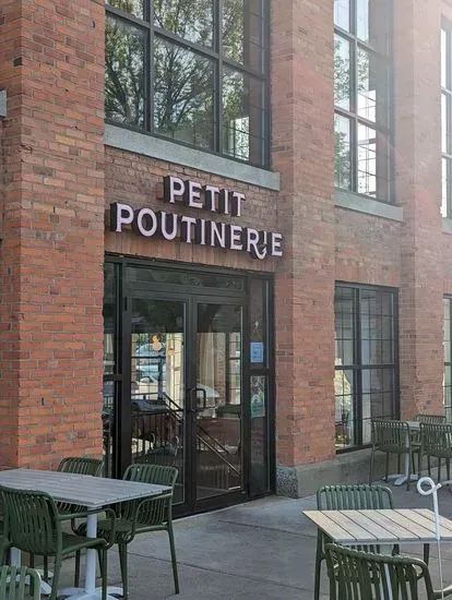 Petit Poutinerie