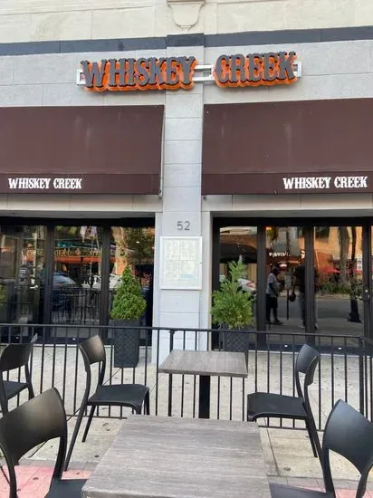 Whiskey Lounge