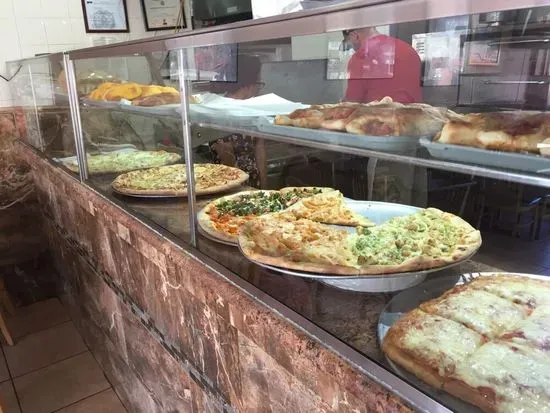 Piccolo Pinos Pizzeria