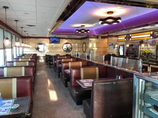 Majestic Diner