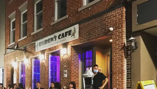 Ruben's Mexican Café