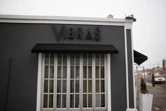 Vibras Restaurant & Lounge