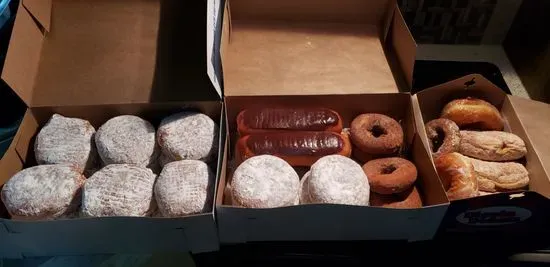 Dippin Donuts