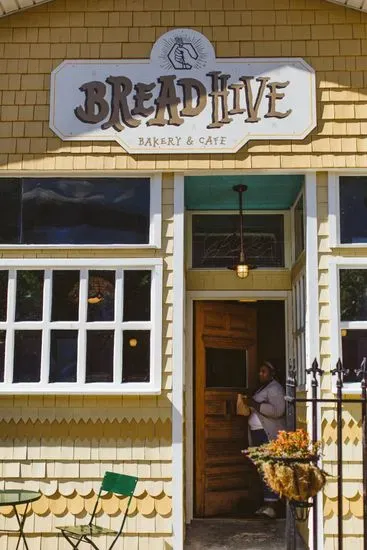 BreadHive Bakery & Cafe