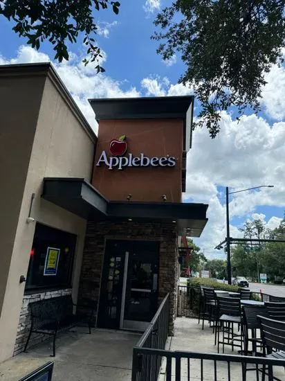 Applebee's Grill + Bar