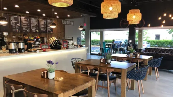 Carmela Coffee - Pompano Beach