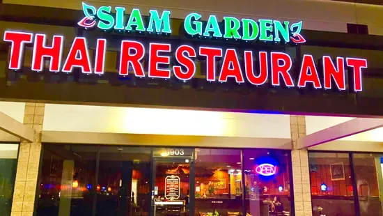 Siam Garden Thai Sushi & Grill 11903 E.Colonial Dr.