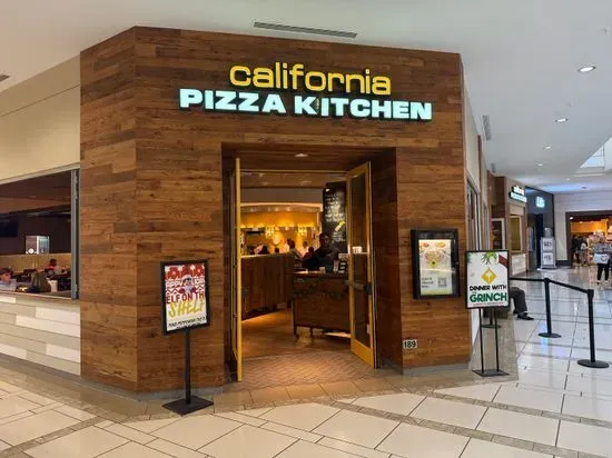 California Pizza Kitchen at International Plaza