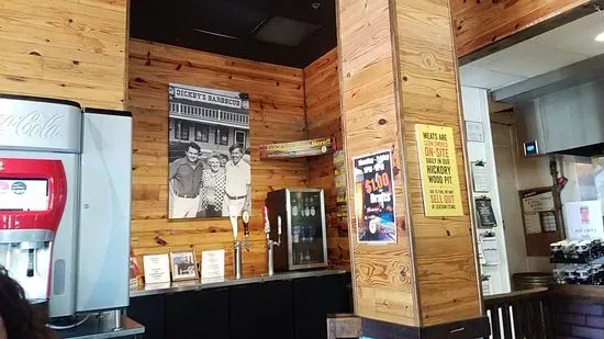 Dickey's Barbecue Pit - Brooksville