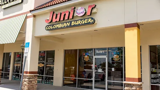 Junior Colombian Burger - Lee Vista Boulevard