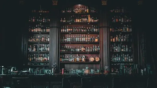 El Pama Red Room Speakeasy