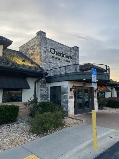 Cheddar's Scratch Kitchen