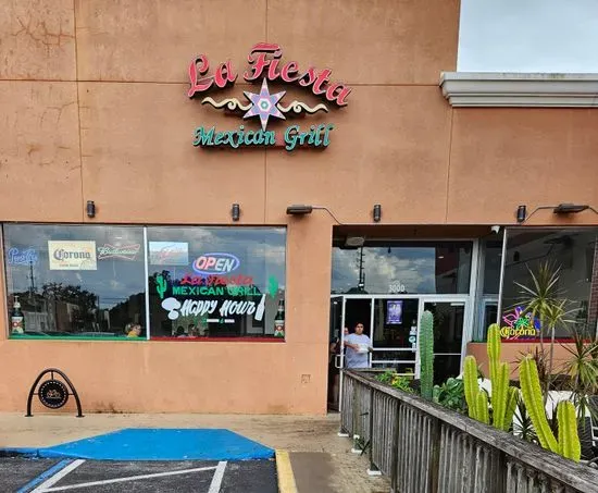 La Fiesta Mexican Grill