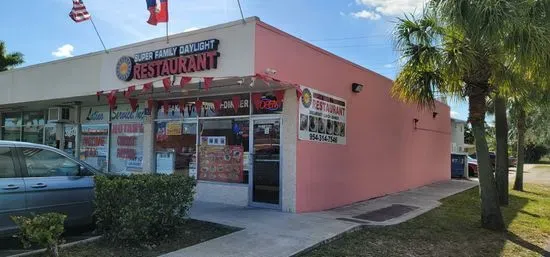 SUPER FAMILY DAYLIGHT RESTAURANT(AUTHENTIC HAITIAN AMERICAN FAMILY CUISINE)