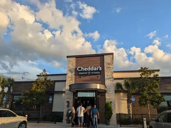 Cheddar's Scratch Kitchen