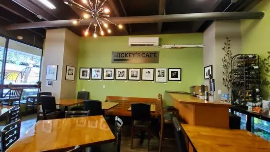 Mickey's Cafe & Organics