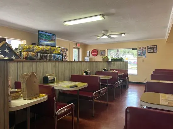 Mama Dilo's Deli