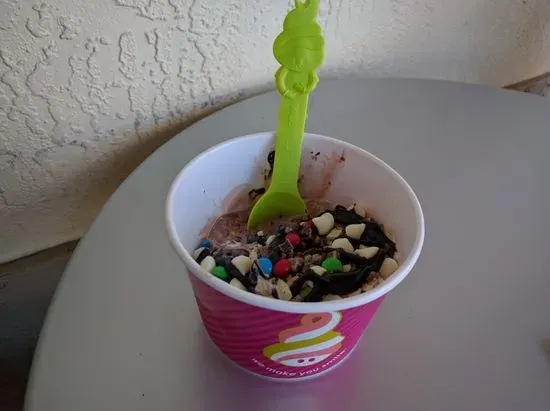 Menchie's Frozen Yogurt