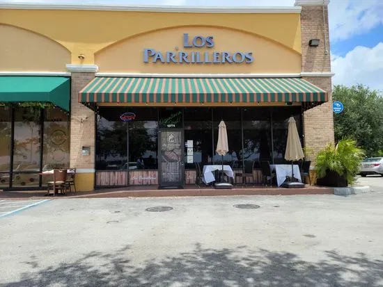 Los Parrilleros Restaurant