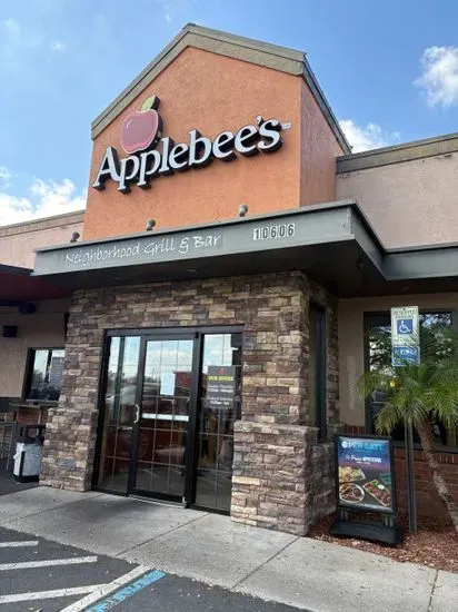 Applebee's Grill + Bar