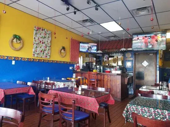 Los Magueyes Restaurant