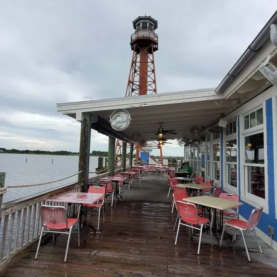 Lighthouse Point Bar and Grille