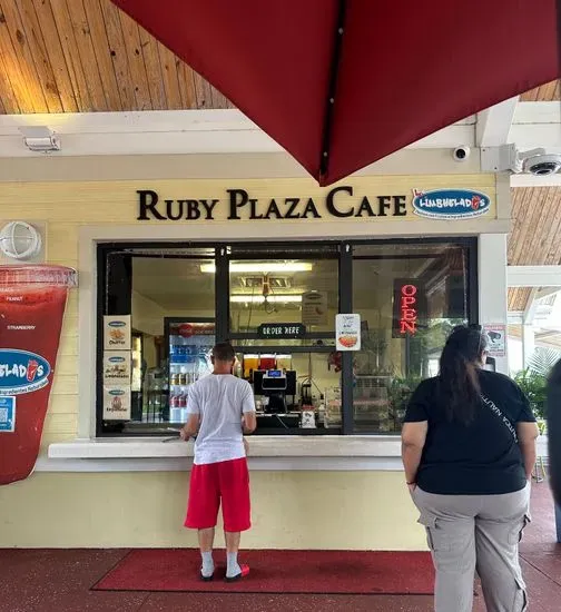 Ruby Plaza Cafe by Limbhelados