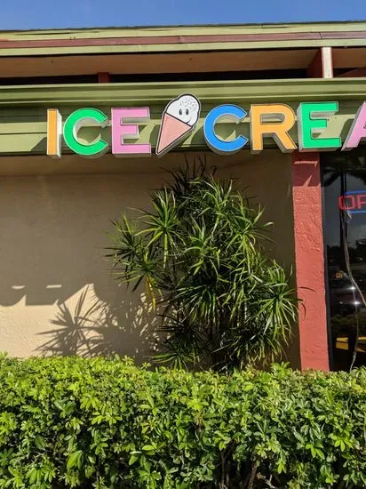 2 Scoops & Sprinkles