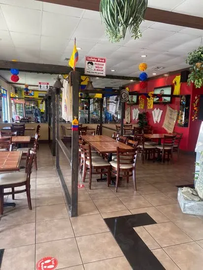 Ricolombia Restaurant