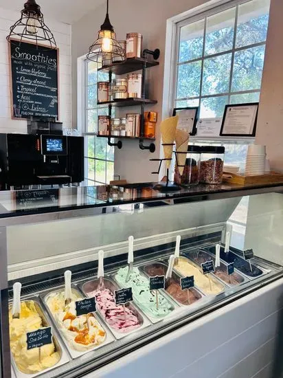 Lavita Bakery and Gelato