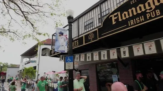 Flanagan's Irish Pub