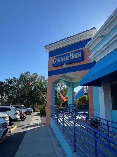 Anna Maria Oyster Bar Landside