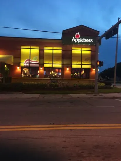 Applebee's Grill + Bar