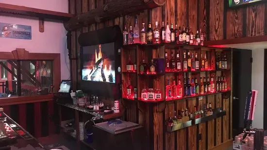 Woodyard Grill