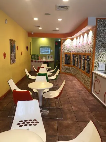 Peachwave Frozen Yogurt