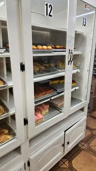 La Mexicana Bakery