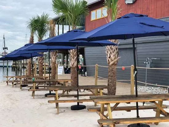 Avenue Pub - Orange Beach