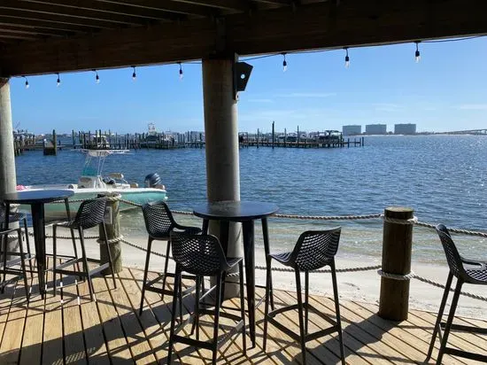 Avenue Pub - Orange Beach