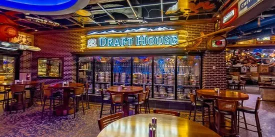 54th Street Restaurant & Drafthouse