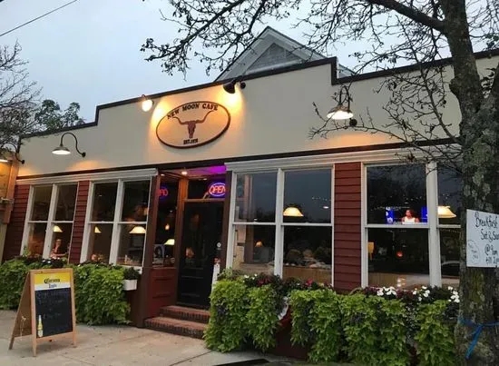 New Moon Cafe