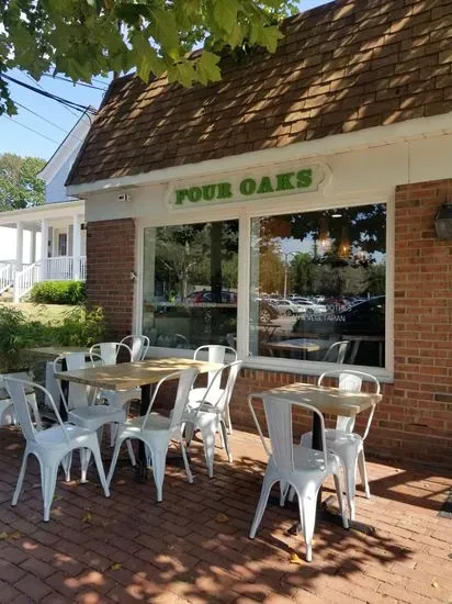 Four Oaks Cafe & Juice Bar