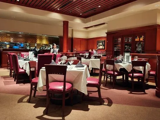 Fleming’s Prime Steakhouse & Wine Bar