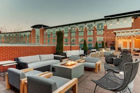 High Rail Rooftop Bar + Space