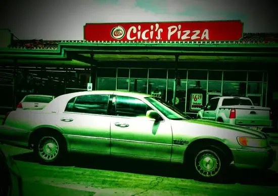 Cicis Pizza