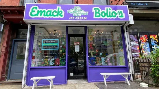 Emack & Bolio's