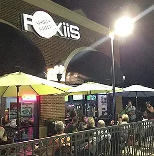 Foxiis Restaurant and Bar